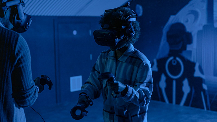 Why Virtual Reality is the Perfect Team Building Activity